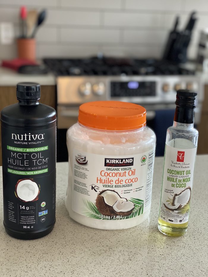 MCT oil vs coconut oil for skin: benefits, differences, and how to choose and use the best one for your skin type